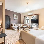 Afentika Grand Flat *