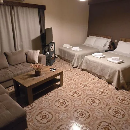 בית נופש Afentika Grand Flat *